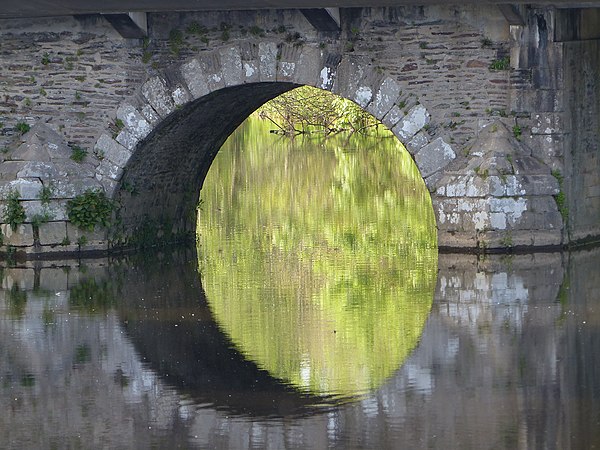 19 septembre — Pont routier de Bocneuf Photograph: Tsaag Valren (CC BY-SA-4.0)