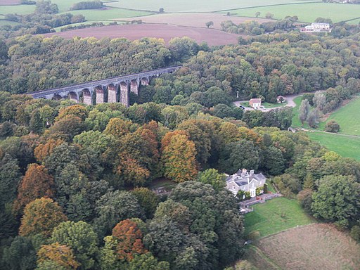 Porthkerry Viaduct and House - geograph.org.uk - 2101425