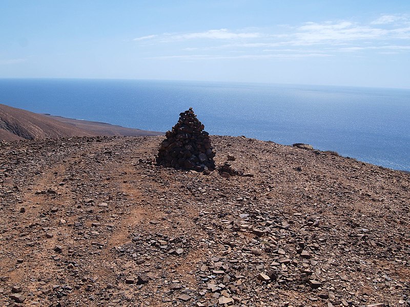 File:Puerto del Rosario, Las Palmas, Spain - panoramio (16).jpg