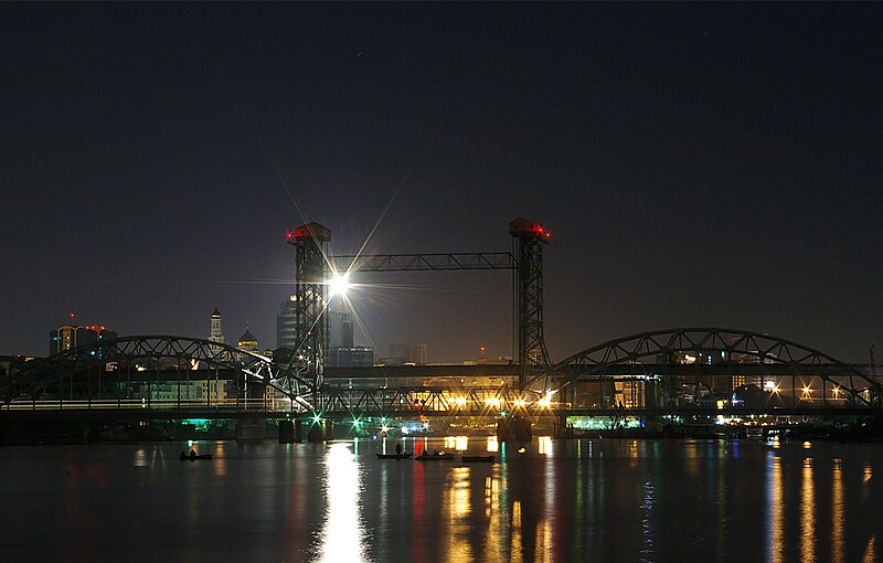 File:Railway Bridge Rostov.jpg