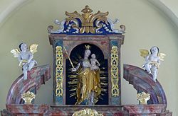 Couronnement du retable "Vierge à l'enfant"