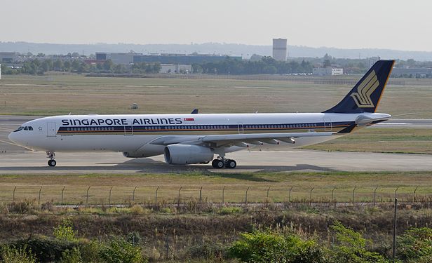 F-WWYU (A330, for Singapore Airlines)