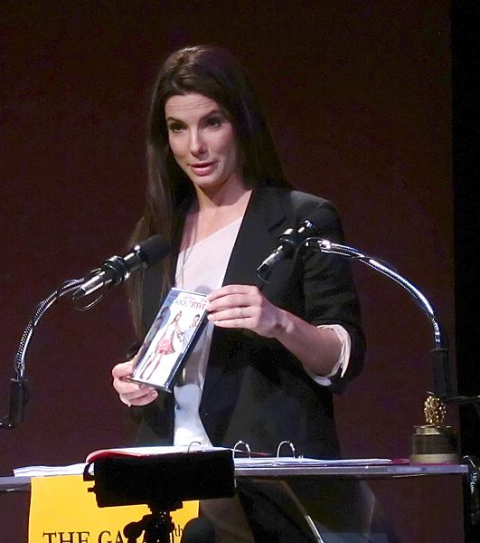 Bullock accepting the Razzie