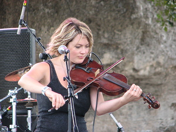 Watkins performing at Austin City Limits Music Festival in 2009