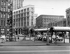 Looking just south of east in 1960. This would be shortly before the Hotel Seattle was demolished. Uncredited image from the Seattle Municipal Archives. Good (though partial) picture of the "new" totem pole, installed 20 years earlier.