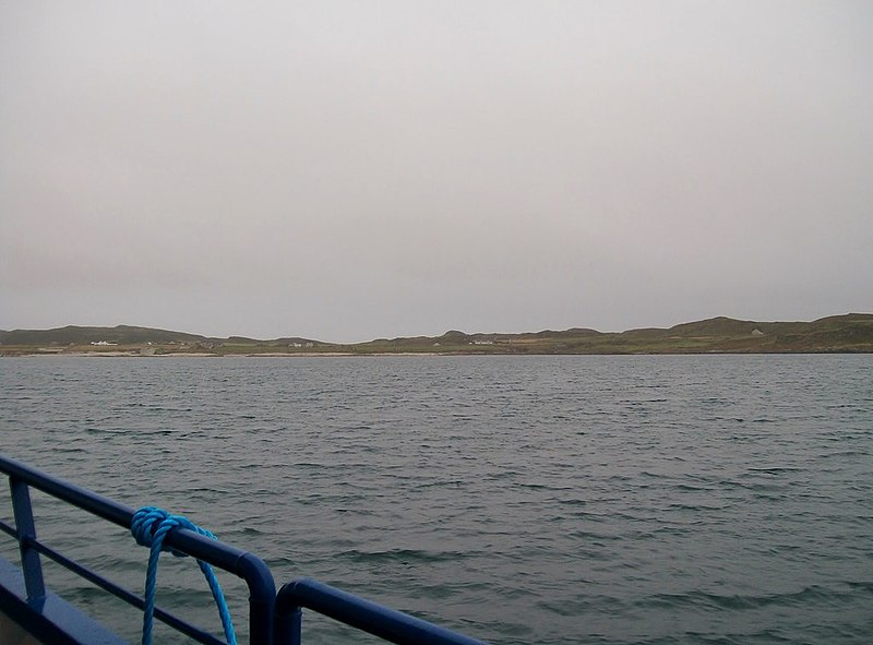 File:Settlements on the east coast of Church Bay - geograph.org.uk - 3682160.jpg