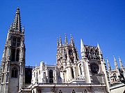 Catedral de Burgos desde la plaza de San Fernando