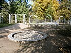 Rose garden fountain, Bürgerpark Pankow (3) .jpg