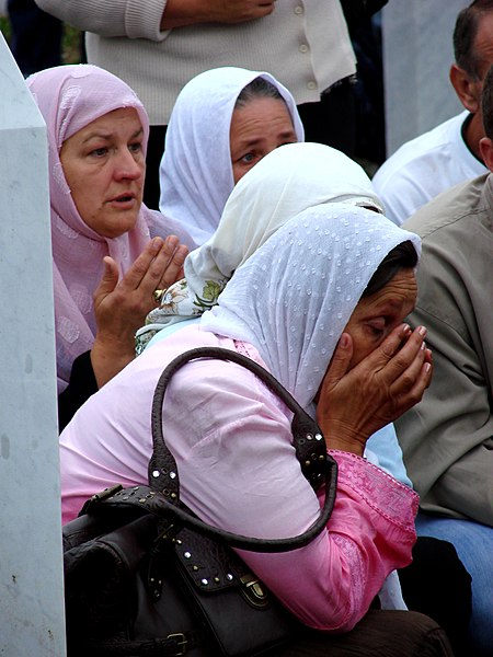 File:Srebrenica Massacre - Reinterment and Memorial Ceremony - July 2007 - Women Mourners 1.jpg