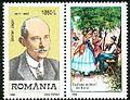 Briefmarke Rumänien, 1998: links Stefan Jäger, Maler, geboren 1877 in Tschene. Sein bekanntestes Bild ist Die Einwanderung der Schwaben ins Banat von 1910. Rechts im Bild schwäbische Trachten.