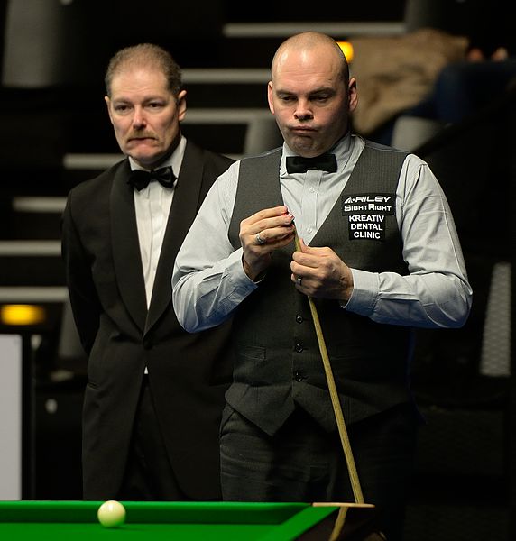 File:Stuart Bingham and Jan Scheers at Snooker German Masters (DerHexer) 2015-02-05 03.jpg