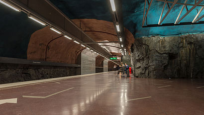 Vägbeskrivningar till Sundbybergs Centrum med kollektivtrafik