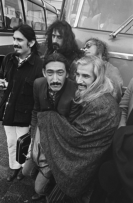 Roy Estrada (left) with Frank Zappa and The Mothers of Invention (1968)