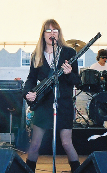 Weymouth performing in 1986