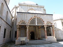 Tomb of Sultan Murad III - 02.JPG