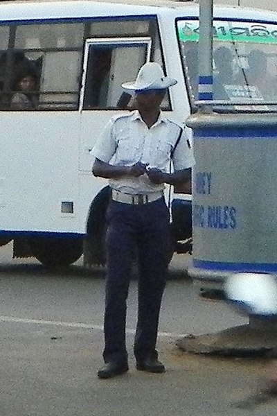 File:Traffic policeman in Grand Road (Bada Danda), Puri (26039919330).jpg