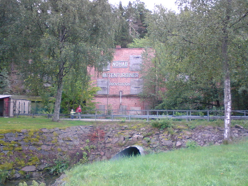 File:Trollhättans vattenkraftverk och Göta älv 23.JPG