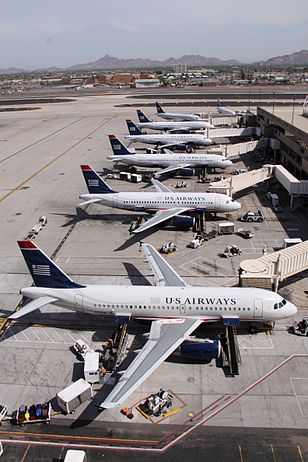 Airbus A320 US Airways в аэропорту Финикс Скай-Харбор. Апрель 2013 года