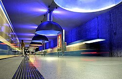 Westfriedhof station platform.