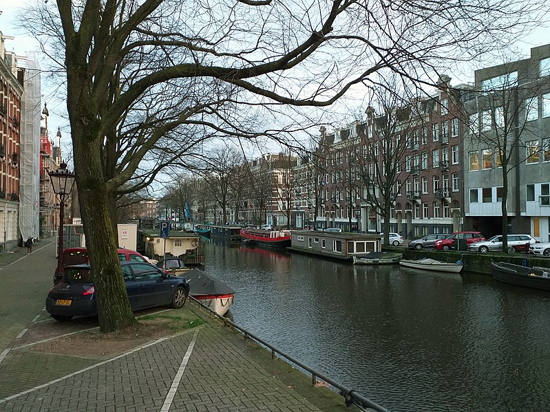 File:View over the canal Nieuwe Keizersgracht in Amsterdam; photo of January 2020 by Fons HeijnsbroekWiki - View over the canal Nieuwe Keizersgracht in Amsterdam; photo of January 2020 by Fons Heijnsbroek.jpg