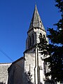 Le clocher-flèche de l'église (août 2014)