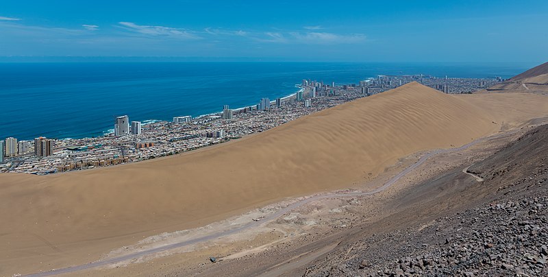 File:Vista de Iquique, Chile, 2016-02-11, DD 12.JPG