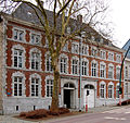 image=File:Vorderansicht_der_Pater-Damian-_Sekundarschule_Eupen.jpg