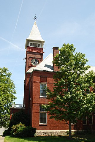 <span class="mw-page-title-main">Walpole Town Hall</span> United States historic place