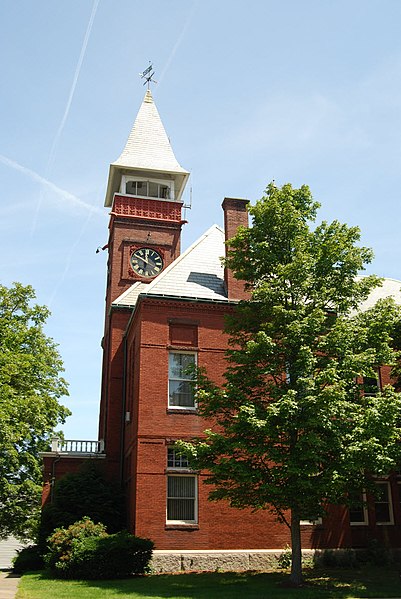 File:Walpole Town hall.jpg