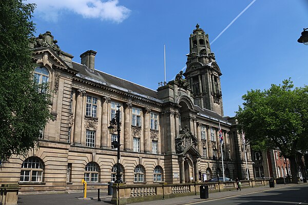 Image: Walsall Council House   geograph.org.uk   5433183