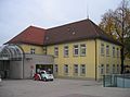 Ehemaliges Herrenberger Amtshaus mit Wohnhaus von Grävenitz, spätere Kameralamt, Prälatur, u. a., heute Behördenbau der Stadtverwaltung