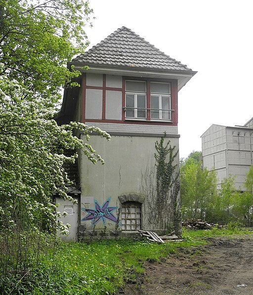 Wuppertal, Stellwerk Dornap-Hahnenfurth, von N