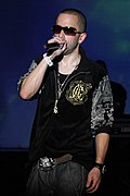 Yandel2 (cropped).jpg