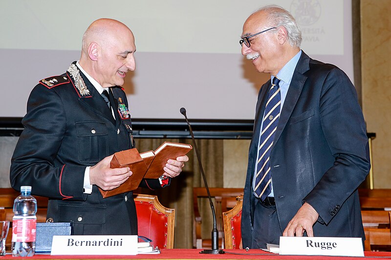 File:"Etica del Carabiniere", la presentazione all'Università di Pavia (27534886428).jpg