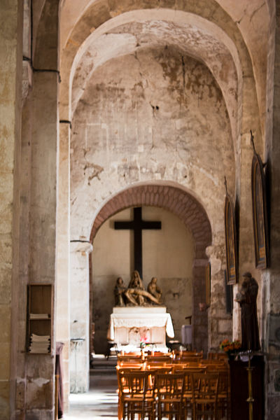 File:Église de Saint Pierre le Moûtier-Collatéral sud-20120913.jpg