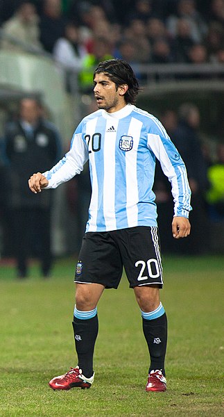 File:Éver Banega.jpg