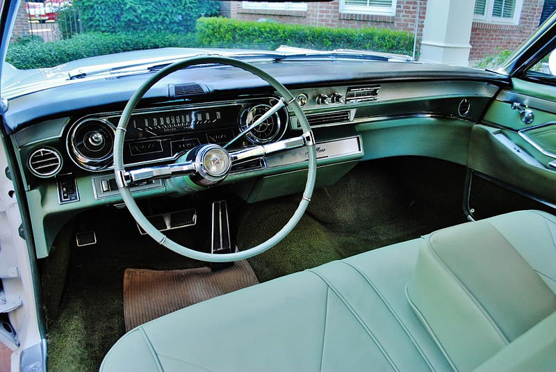 File:1965 Cadillac Deville convertible dashboard1.jpg