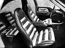 File:1976 AMC Pacer Stinger auto show factory PR exr.jpg ...