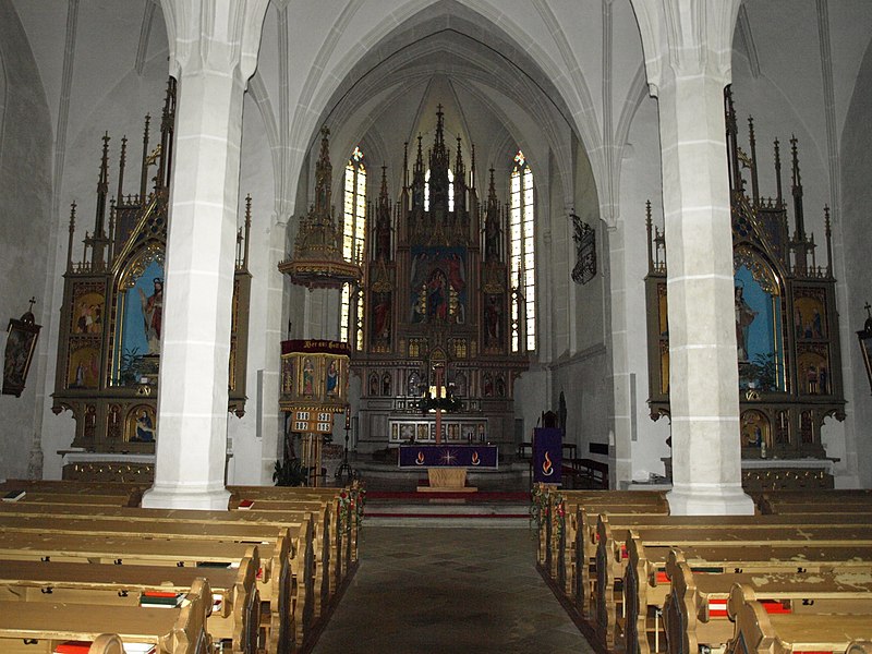 File:2011.11.27 - Neuhofen Pfarrkirche - 02.jpg