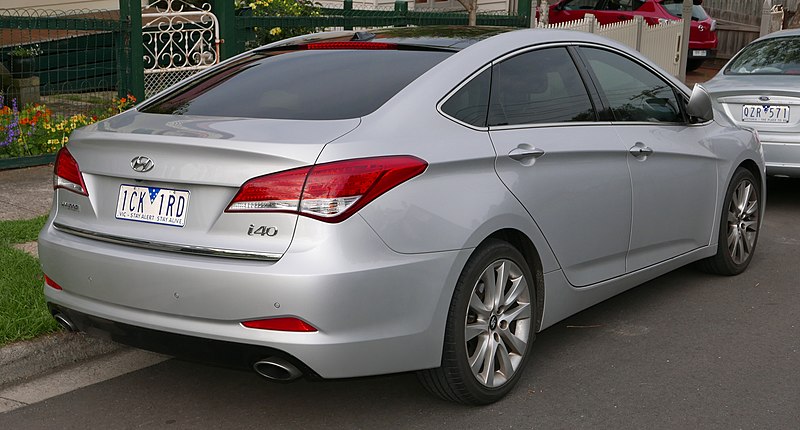 File:2012 Hyundai i40 (VF2) Premium 2.0 sedan (2015-11-11) 02 (cropped).jpg