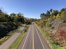 The US 202 Parkway southbound in Warrington Township 2022-10-14 11 13 09 View south along U.S. Route 202 from the overpass for Pickertown Road in Warrington Township, Bucks County, Pennsylvania.jpg