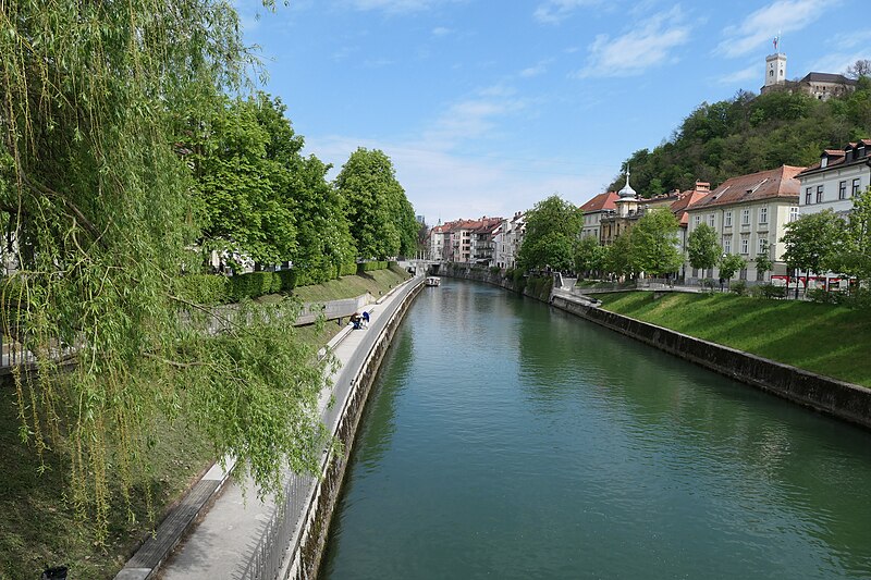 File:20230427 02 Ljubljana - Ljublanica (52896638489).jpg