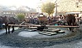 Pressoir à cidre à l'ancienne, actionné par un manège de chevaux (Fête des tisserands de Quintin).