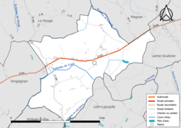 Carte en couleur présentant le réseau hydrographique de la commune