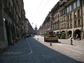 Deutsch: Simsonbrunnen, Zähringerbrunnen, und Zytglogge am Kramgasse, Bern, Schweiz English: Samson Fountain, Zähringer Fountain, and the Clocktower on Kramgasse, Berne, Switzerland Camera location 46° 56′ 52.9″ N, 7° 27′ 08.1″ E    View all coordinates using: OpenStreetMap