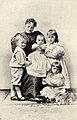 Adelajda Sachsen-Meiningen z dziećmi.jpg