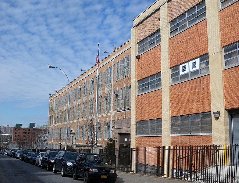 File:Alfred E Smith HS 151 E151 St jeh.jpg