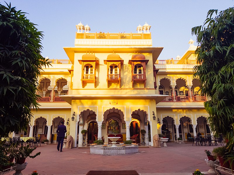 File:Alsisar Haveli (26444214418).jpg