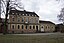 Am Mellensee in Brandenburg. Ehemaliger Gasthof „Zum alten Krug“ am Anger. Das Gebäude steht unter Denkmalschutz.