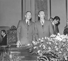 Neil Armstrong e Michael Collins sono decorati dal governo brasiliano, 1969. Archivio Nazionale del Brasile